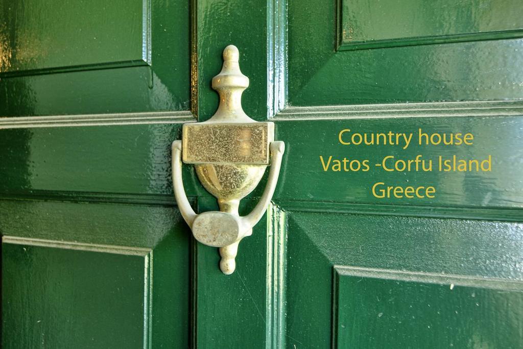 House In The Country Country house